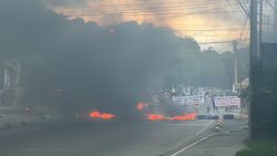 protesto-de-moradores-do-bom-parto-fecha-via-em-maceio