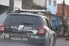 policia-prende-homem-suspeito-de-jogar-paralelepipedo-na-cabeca-do-primo-em-poco-das-trincheiras,-al