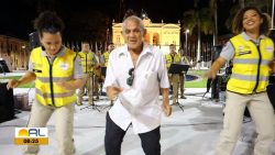 video:-idoso-dancando-la-bamba-na-praca-dos-martirios,-em-maceio,-viraliza-nas-redes-sociais