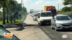 moradores-da-massagueira-bloqueiam-al-101-sul-em-protesto-contra-falta-d’agua