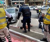 homem-em-situacao-de-rua-e-ferido-com-caco-de-vidro-durante-briga-na-ponta-verde,-em-maceio