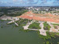 com-2-m-de-afundamento-de-solo,-lagoa-avanca-de-forma-continua-sobre-area-de-mina-com-risco-de-colapso-em-maceio