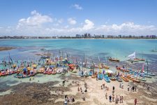 avanco:-turismo-transforma-maceio-em-lider-de-emprego-do-nordeste